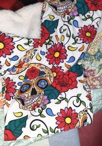 Plus Size Sugar Skull & Roses leggings.